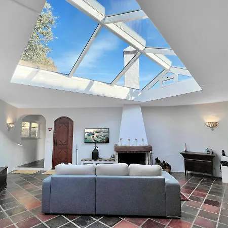Quinta Mourada Bed & Breakfast