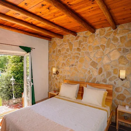 Quinta Mourada Bed & Breakfast São Bartolomeu