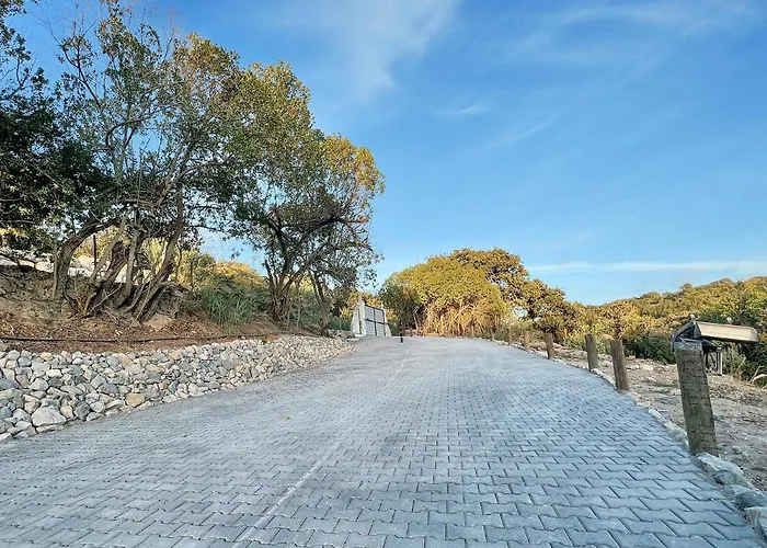 לינה וארוחת בוקר Quinta Mourada 4*