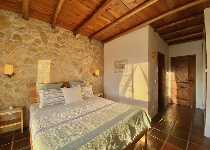 לינה וארוחת בוקר Quinta Mourada São Bartolomeu