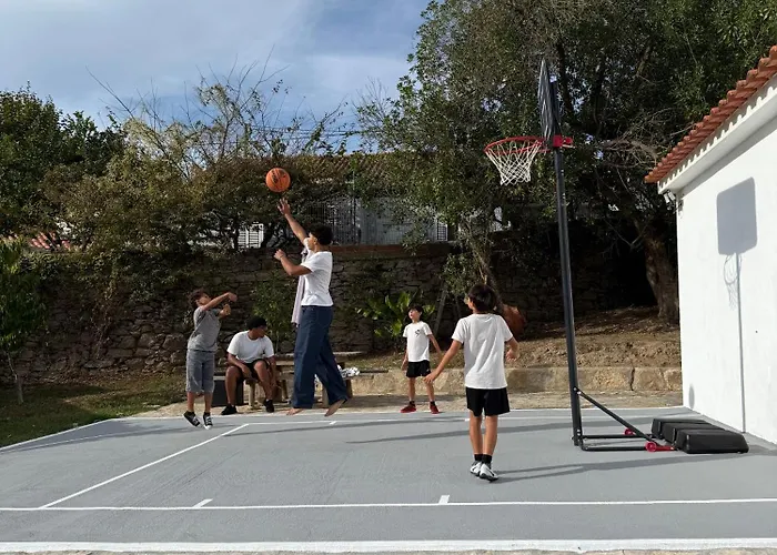 לינה וארוחת בוקר Quinta Mourada 4*